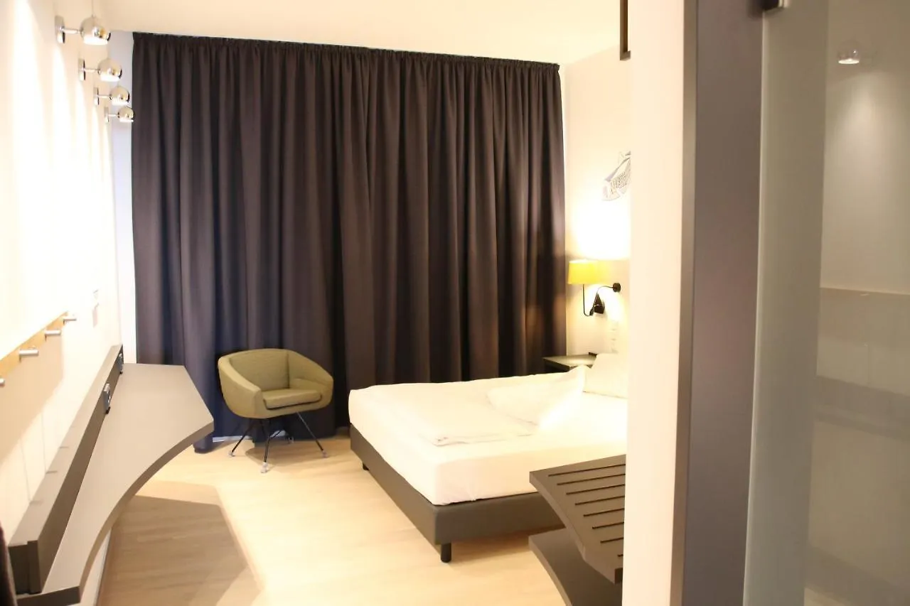 Hotel im LESKANPark Köln